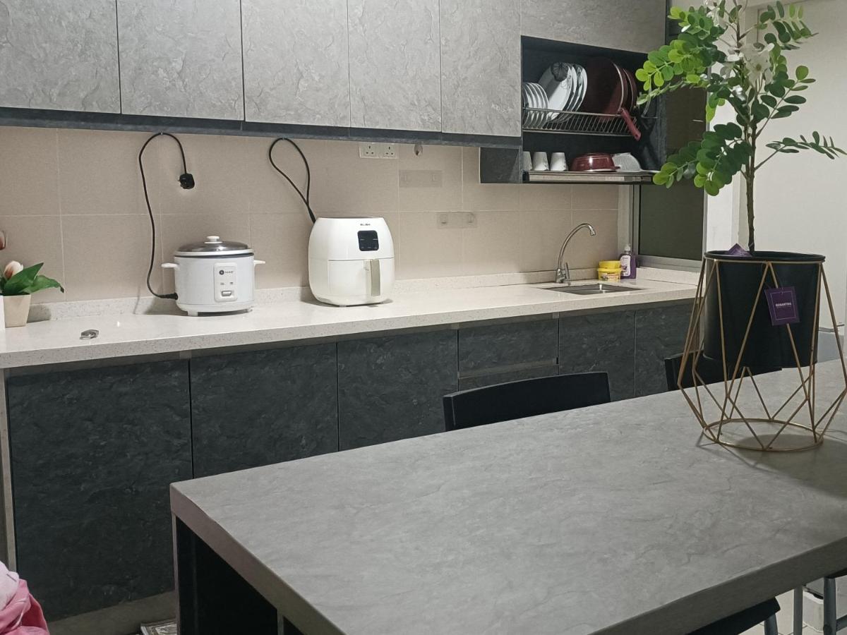 Cikta'Z Homestay Southville City Bangi Kampong Tangkas Extérieur photo